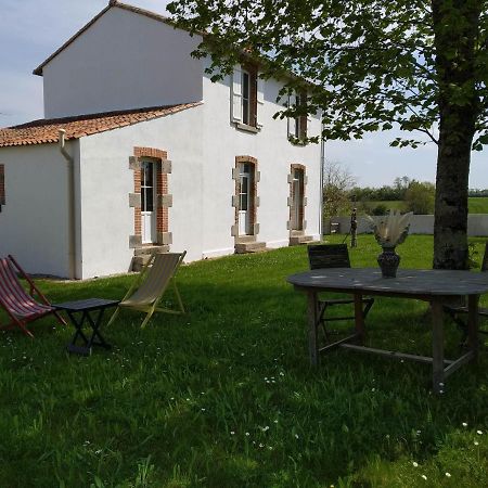 Gite De La Percoterie Le Champ-Saint-Pere Kültér fotó